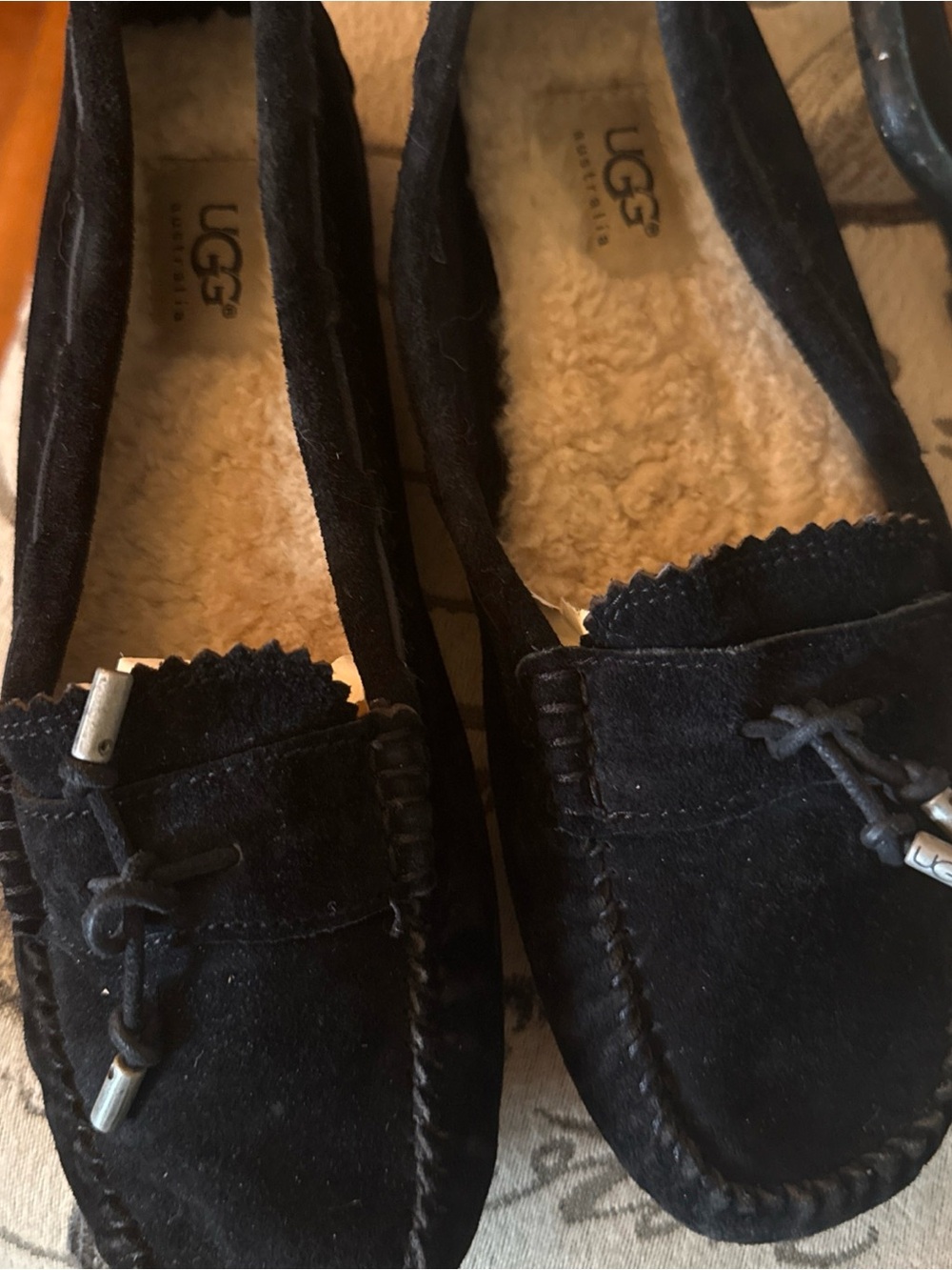 NEW UGG Australia Roni Black Women Suede Moccasin Slipper Shoes Size 7.5 Cozy